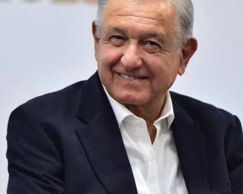 AMLO celebrates a march for public health in Spain: if I could go, I would be there