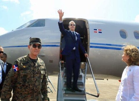 Abinader viaja esta noche a Miami para asistir a varias actividades