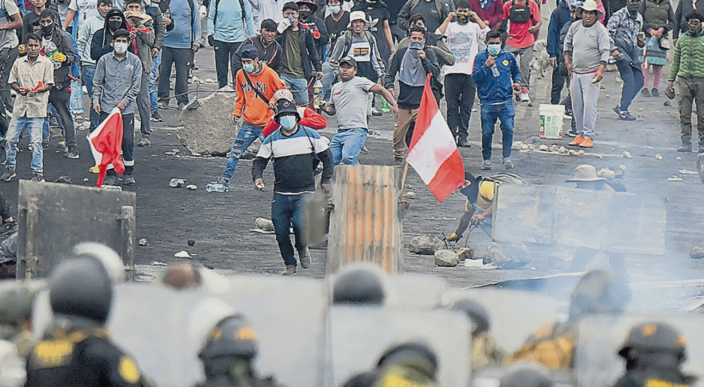 Again they try to take airports in Arequipa, Cusco and Juliaca