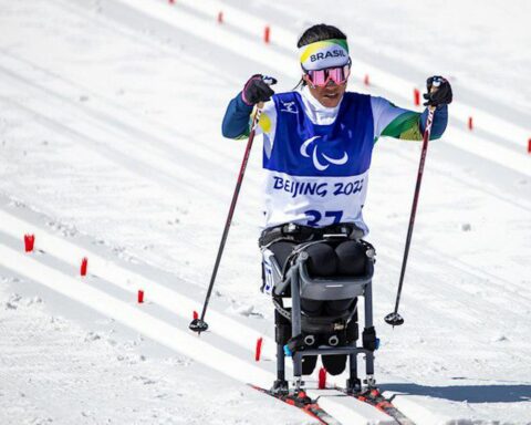 Aline Rocha is bronze in the Paralympic Cross-Country Ski World Cup