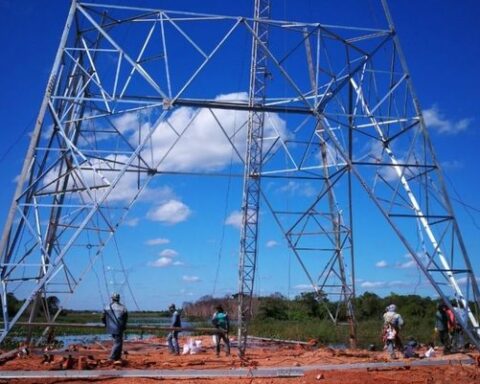 Argentina announces tender for a new electrical connection with Paraguay