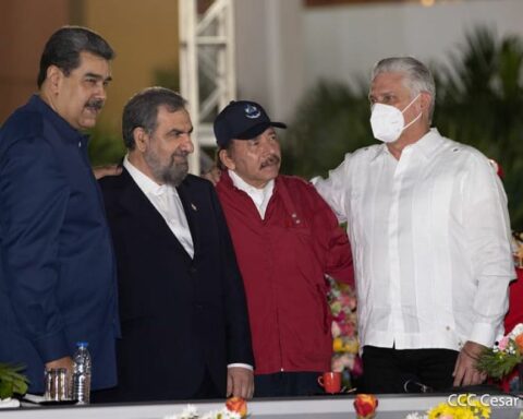 Richard Feinberg Nicaragua Cuba, izquierdas derechas, visita de Rezai a Nicaragua, Guerra Fría, Rezai acusado de terrorismo internacional