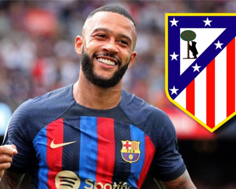 Atlético de Madrid makes official the signing of Memphis Depay