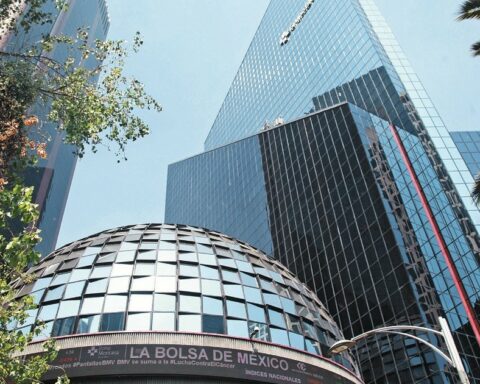 BMV rises strongly and outlines its eighth consecutive day with profits