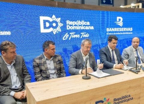 Banreservas financiará construcción de Hotel Planet Hollywood