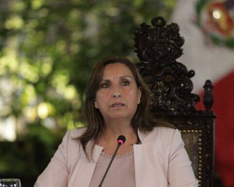 Boluarte to the left: "If you want to win the next elections, don't lie, don't cheat"