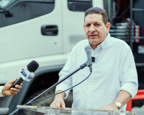 INTERIOR OPTION 1 EBERTO