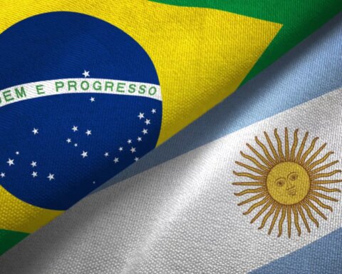 Brazil and Argentina will announce work to create a common currency
