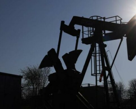 Brent oil continues to rise and is close to 90 dollars per barrel