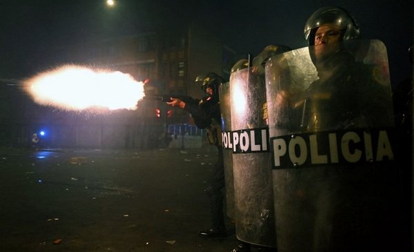 Broad Front condemned the "police repression"  in Peru after demonstrations in Lima