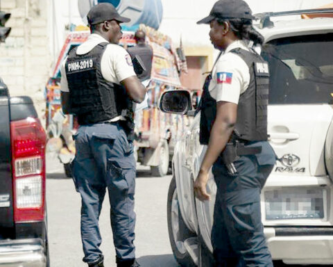 Caricom urges the Haitian Police not to cause further damage to security