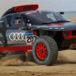 Carlos Sainz wins the first stage and leads the Dakar 2023