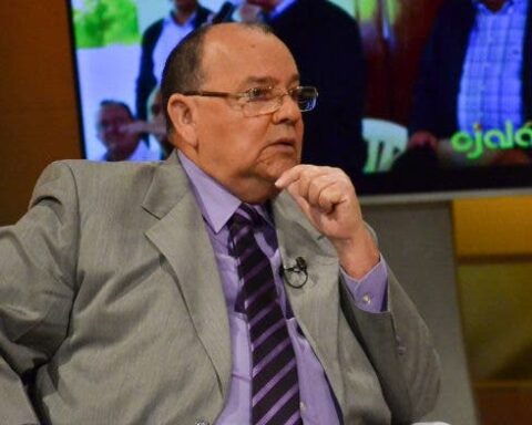 Carlos Segura Foster considera no es prudente prohibir exportaciones de huevos