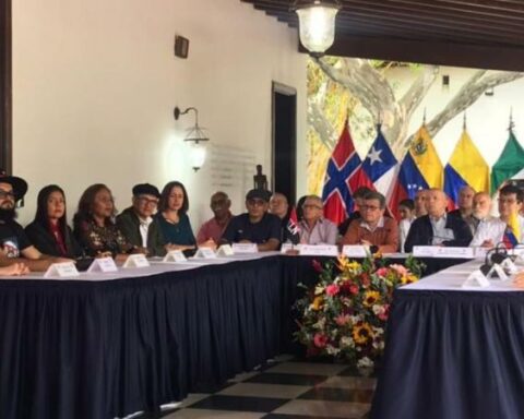 Ceasefire with the ELN will be discussed in February in Mexico