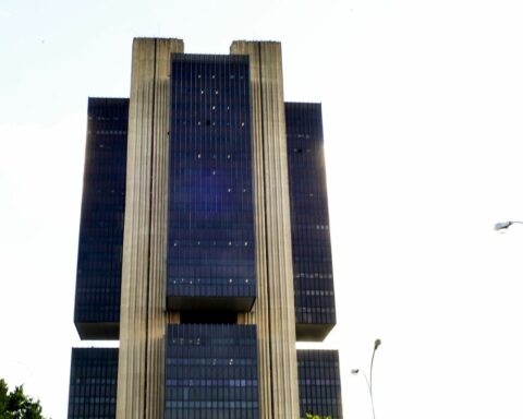 Central Bank: commodities and inertia pressured inflation in 2022