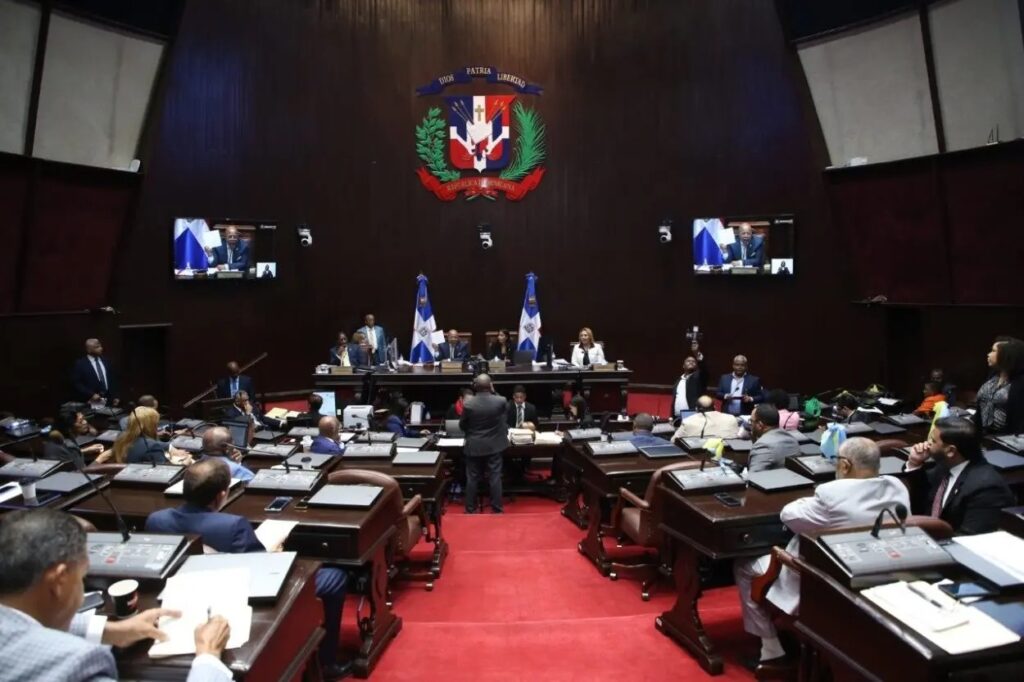 Diputados aprueban en primera lectura proyecto fideicomiso público