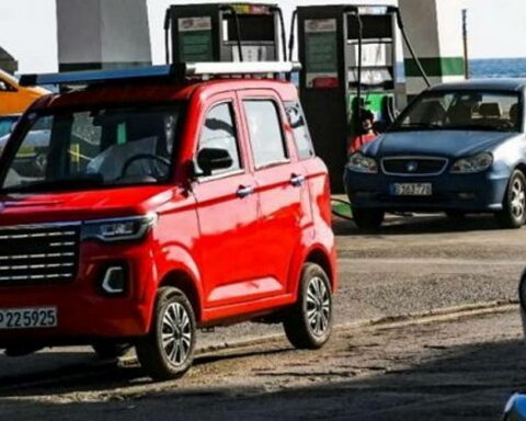 vehículos chinos, Cuba, régimen