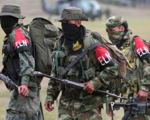 Clashes between the ELN and FARC dissidents leave ten dead in Arauca