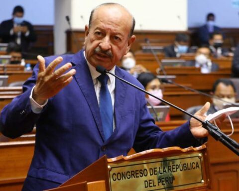 Congress keeps Wilmar Elera in his seat despite a final sentence for corruption