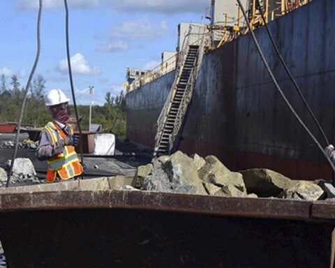 Cuba fails to meet its goal of sending 200,000 tons of stone to Mexico per month