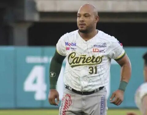 El cubano Yasmany Tomás está a dos juegos de ganar la Liga del Pacífico