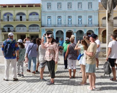 Turistas, Cuba, visados, turismo, régimen
