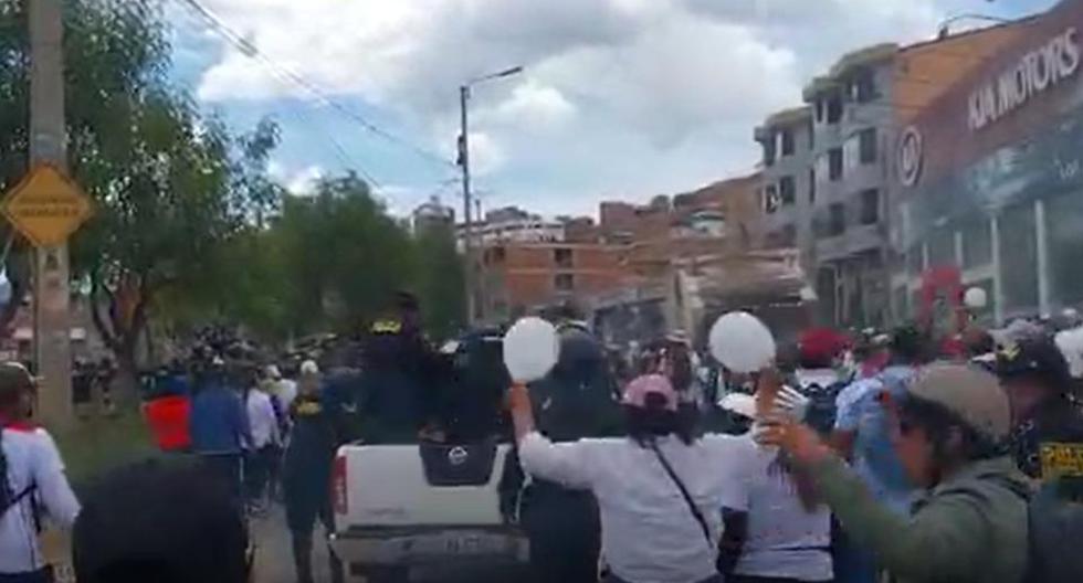 Cusqueños prevent the entry of more protesters to Cusco (VIDEO)