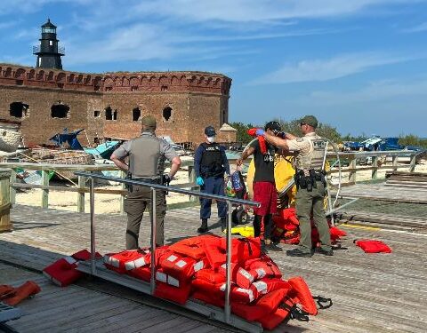 Migrantes, Florida, DeSantis