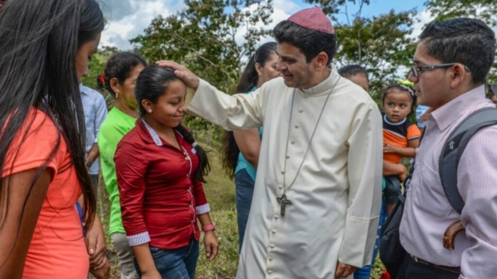 Dennis Martínez: "Monsignor Álvarez has reflected that even in adverse conditions his faith is unshakable"