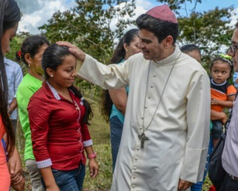 Dennis Martínez: "Monsignor Álvarez has reflected that even in adverse conditions his faith is unshakable"