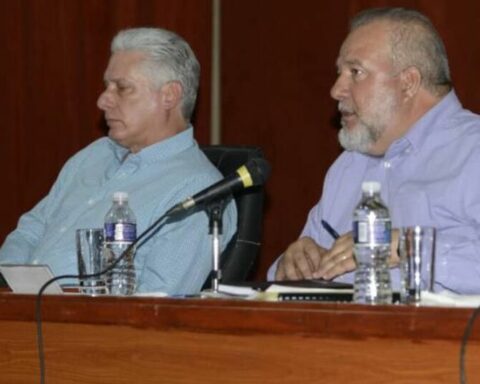 Díaz-Canel tours Cuba to define the goals for 2023 with "anti-capitalist approach"