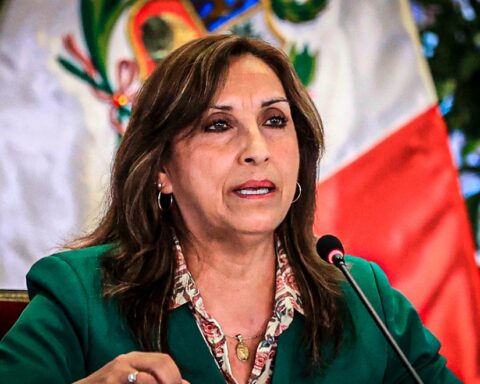 Dina Boluarte: "The constituent assembly is a pretext to continue blocking roads"