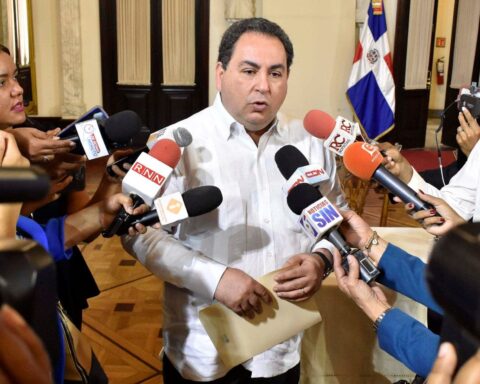 Director del SNS niega personal de la maternidad de Los Mina esté involucrado en rapto de menor