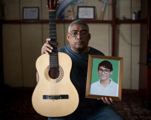 Don Álvaro Conrado, father of Alvarito Conrado, the child martyr of the protests, dies