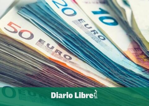 Economic confidence improved in the European Union and the eurozone