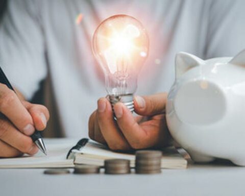 Energy saving: how to use appliances in the office and home efficiently?