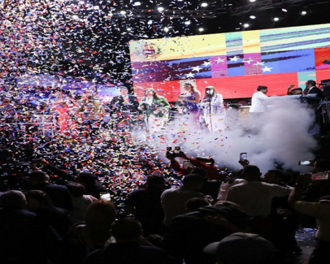 ¡Todo listo en Plaza Bolívar de Caracas para dar bienvenida al 2023!