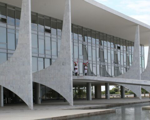 Expenses with corporate card of former presidents are released