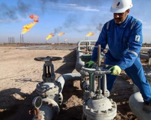 Experts do not see nearby options to replace oil income