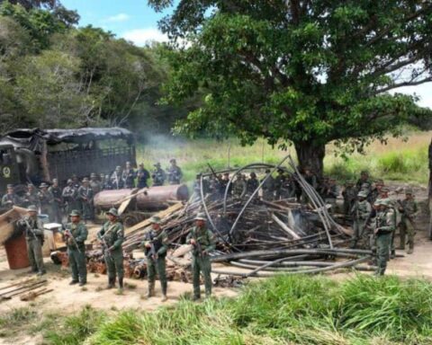 FANB dismantles camp used for illegal mining in Bolívar