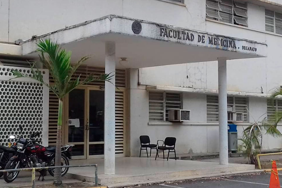 Faculty of Medicine of the UCV denies the closure of postgraduate courses due to student desertion