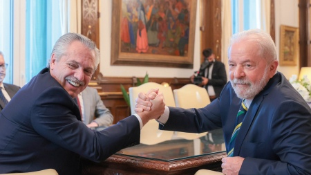 Fernández praised Lula and said that "Argentina and Brazil were born to be united"