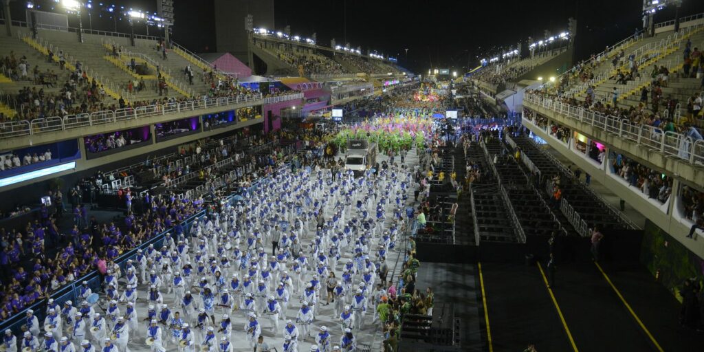 Firefighters clear Sambódromo and technical tests are confirmed