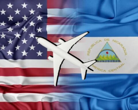 First Nicaraguans receive US humanitarian parole