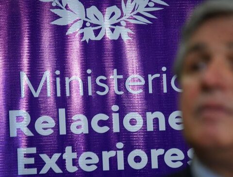 Foreign Minister Bustillo observed the ambassador in Argentina for statements about investors from that country