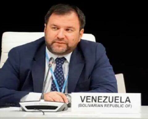 Canciller Yván Gil rechaza declaraciones de Brian Nichols sobre "comisión parlamentaria" de extinta AN