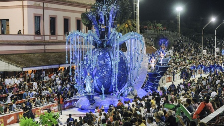 From the Puna to the Beagle, the carnivals invite the whole country to dance