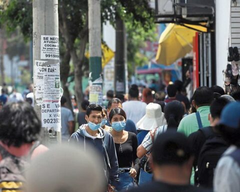 GDP slowed down and grew only 1.68% in November, what caused this result?