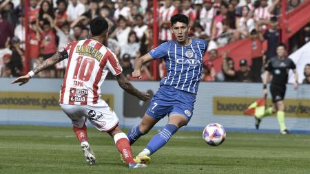 Godoy Cruz defeated Barracas Central as a visitor in the premiere