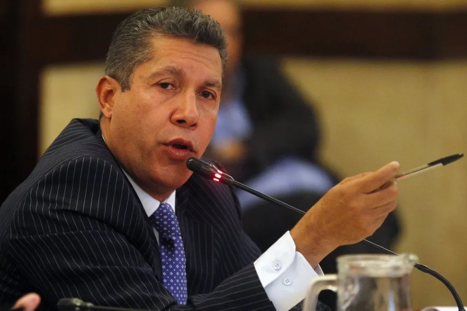 Henri Falcón asks to build a solid alternative to face Maduro